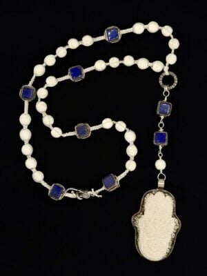 Chamsa Necklace Feminine by Nature