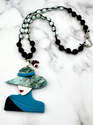 Tres Chic Necklace Feminine by Nature
